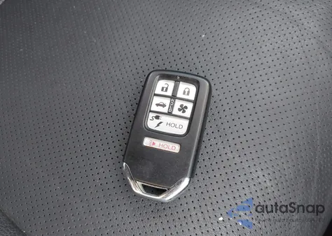 2018 Honda Clarity Plug-In Hybrid Touring from USA, damaged, VIN JHMZC5F33JC005558